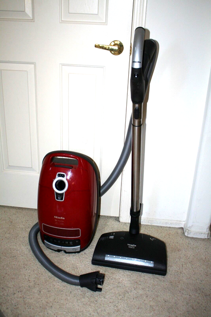 Miele S8380 Home Care S8 HEPA Canister 