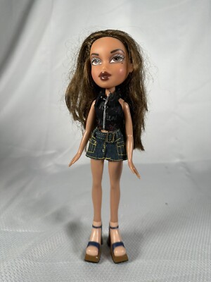 Vintage Bratz Doll 2001 Yasmin w/ Outfit Hazel Eyes Denim Skirt Shoes MGA