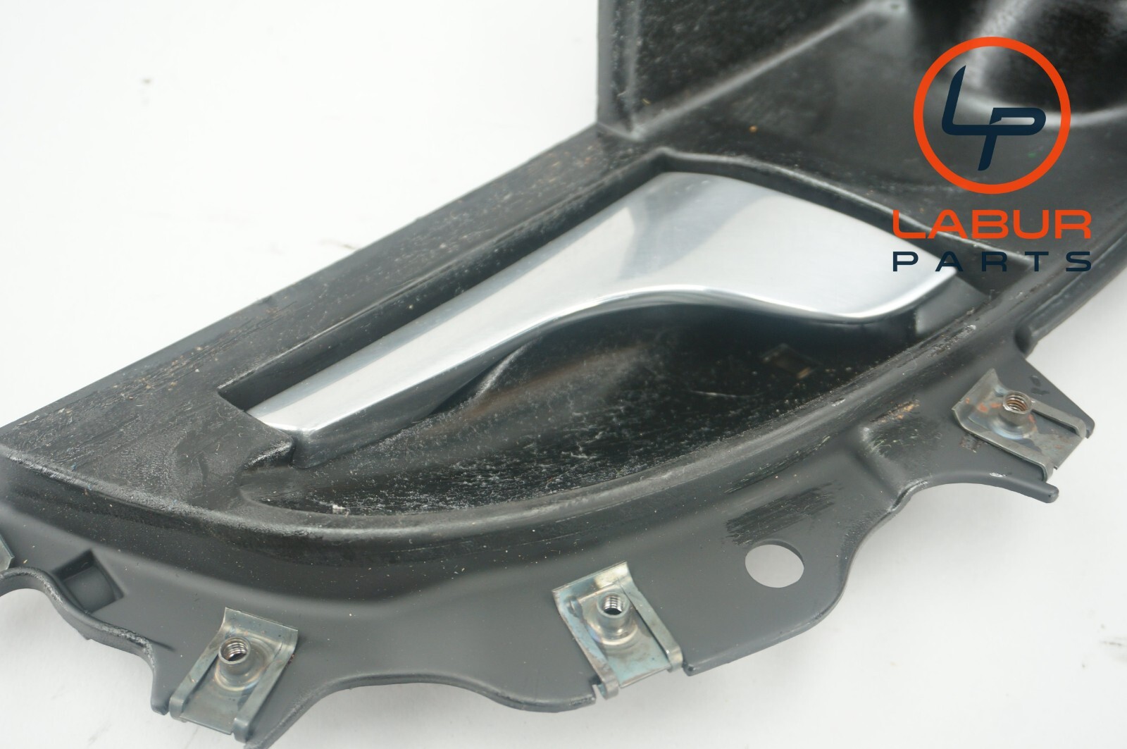 M139 03-12 Maserati Quattroporte Rear Right Side Door Interior Pull Handle A1550