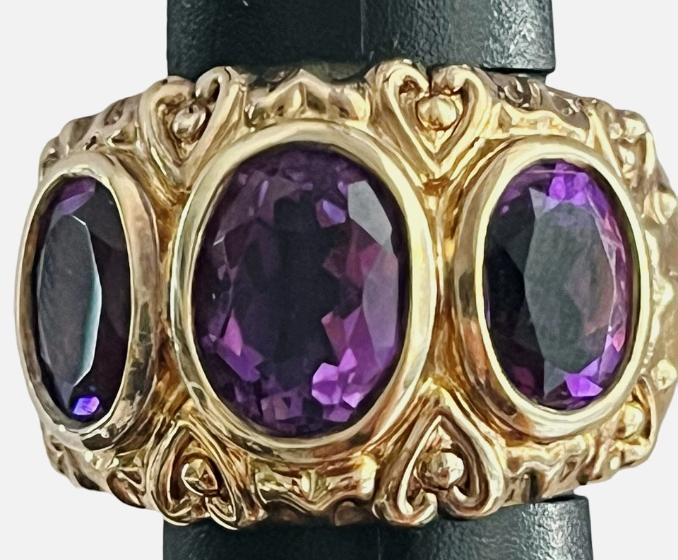 Conjunto de bisel de plata de ley enchapado en oro Sima K anillo de amatista de 3 piedras Foto 2 de 4