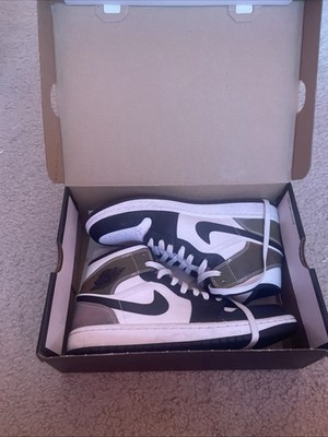 Size 9 - Air Jordan 1 SE Mid Heat Reactive - Color Change
