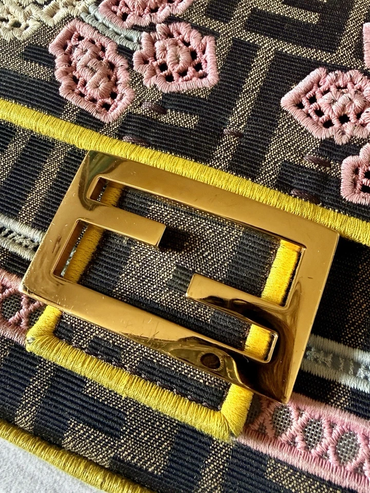 Fendi Baguette, foto 4 di 5