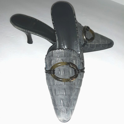 Stuart Weitzman Leather Mules Kitten Heels Croc Emboss Spain Sz 7M Gray Tortoise