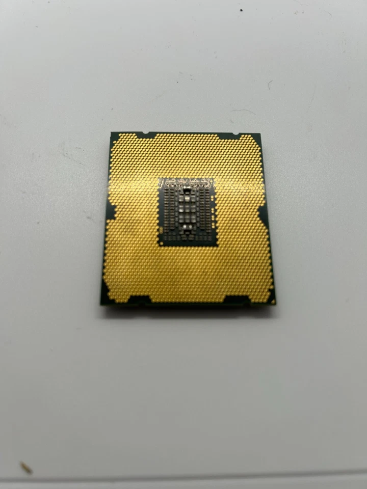 Procesador Intel Core i7-3930K 3,2 GHz seis núcleos (CM8061901100802) Foto 2 de 2