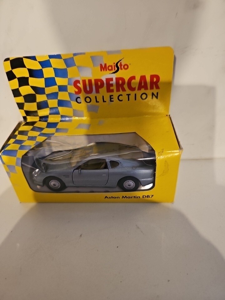 Maisto Super Car Collection Aston Martin DB7 Vintage  Boxed