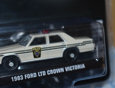 Greenlight Hollywood The Rookie 2008 Ford Crown Victoria Series 30
