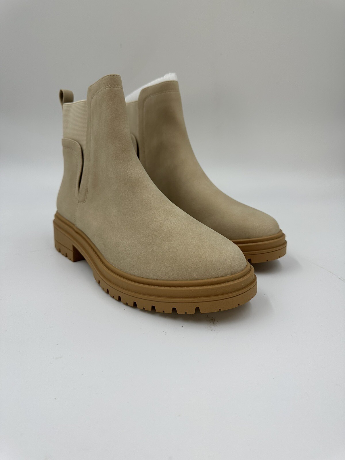 ZBY Chelsea Boots Womens 9 CLASSIC CHUNKY LOW HEAL ANKLE BOOTIES TAN Y2K-image