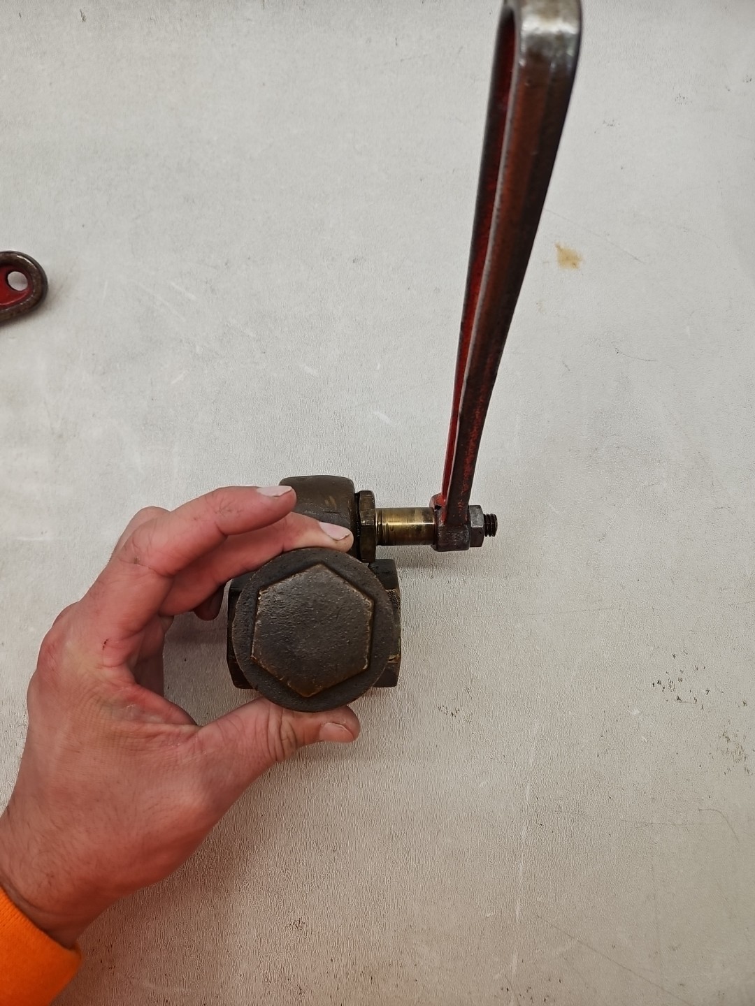 Milwaukee Gate valve 901-u  1 1/4 Bronze Cwp