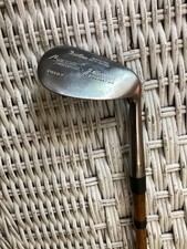 Antique Hickory Wood Shaft Rustless UK Made True flight Niblick Golf Club D8