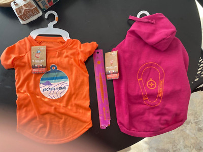 NWT ''MED'' POPULAR Arcadia Trail MAGENTA Dog Sweatshirt & BOUNS T SHIRT FREE SHIP