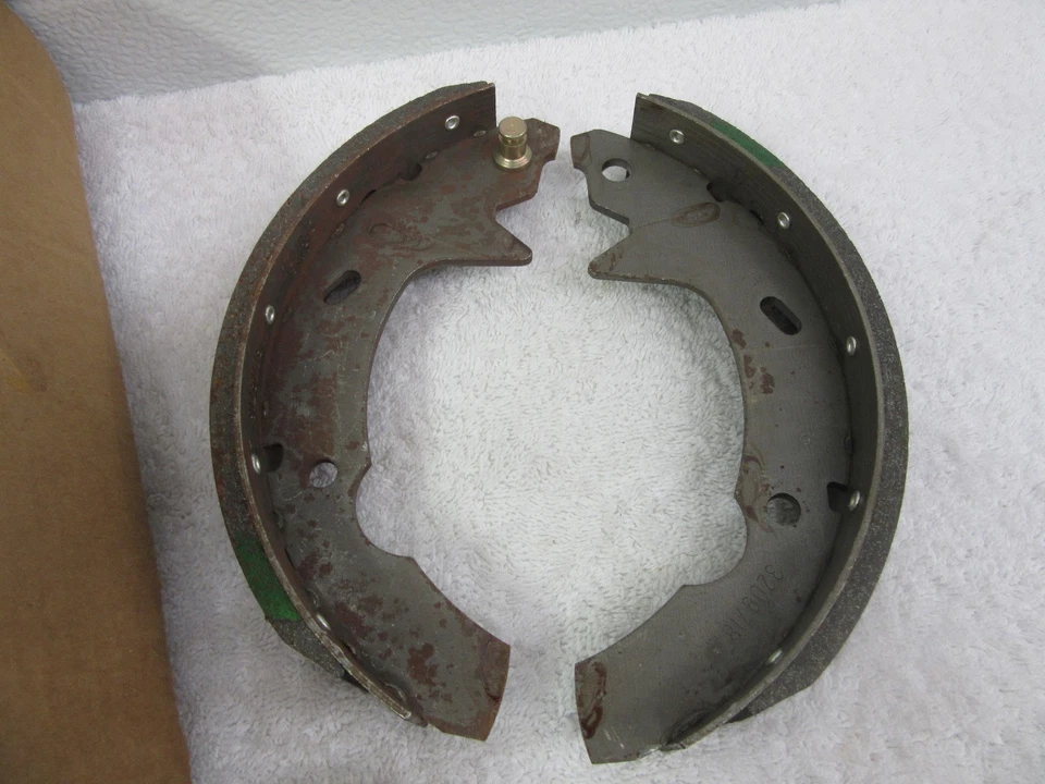 Paquete de zapata de freno trasero Eagle Premier Dodge Monaco 1988-1992 83504528 dp1 nuevo de lote Foto 3 de 4