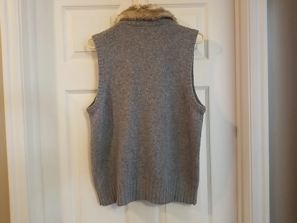 VINTAGE EDDIE BAUER Vintage 80s 90s Full Zip Faux Fur Sweater Vest Large Womens - Image 3 of 3
