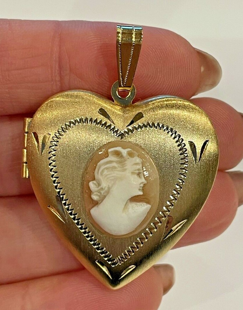 Vintage Corazón Articulado Foto Medallón Camafeo Dama Color Dorado Mate Colgante