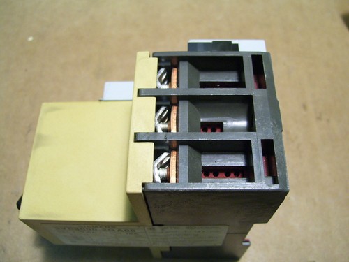 SIEMENS 3VE3000-2GA00 1-1.6A 660V REGOLATORE MOTORE CON 3VE9-301-1AA00 1NC/NO P1786 - Foto 5 di 8