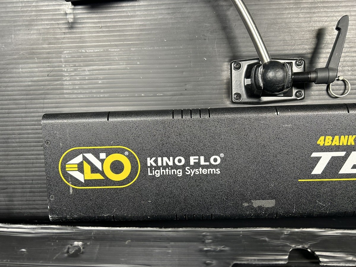 Kino Flo Tegra 4Ft 4 Banque Avec Tungstène Tubes Et Souple Sac