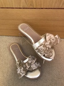 gold leather sliders