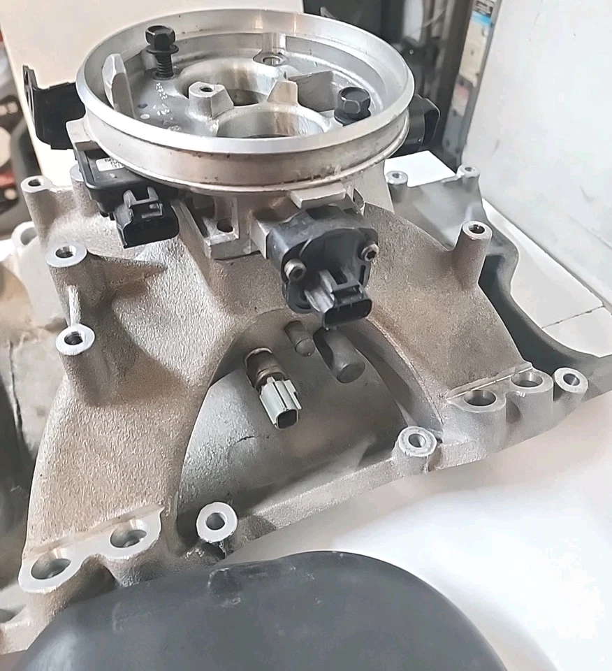 Rare Early Mopar M1 Magnum MPI 2BBL Intake 53031728AA W/ Custom TB & Airhat - Image 4 of 4