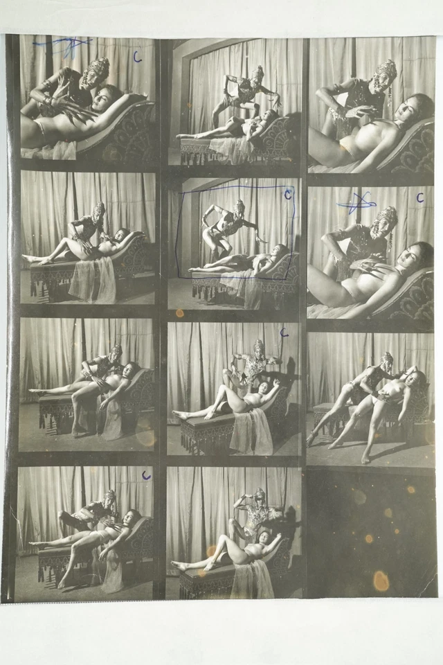 PHOTO 1960' planche contact CABARET BURLESQUE FEMME NUE NU 18X23cm - Photo 1/1