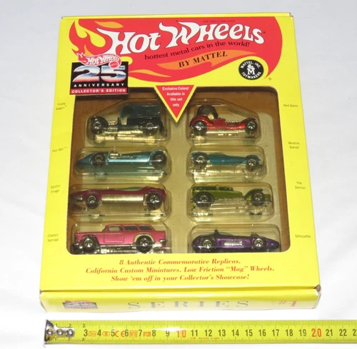 Vintage 1993 Hot Wheels 25th Anniversary 8 Car Collectors Set #1 Factory Sealed