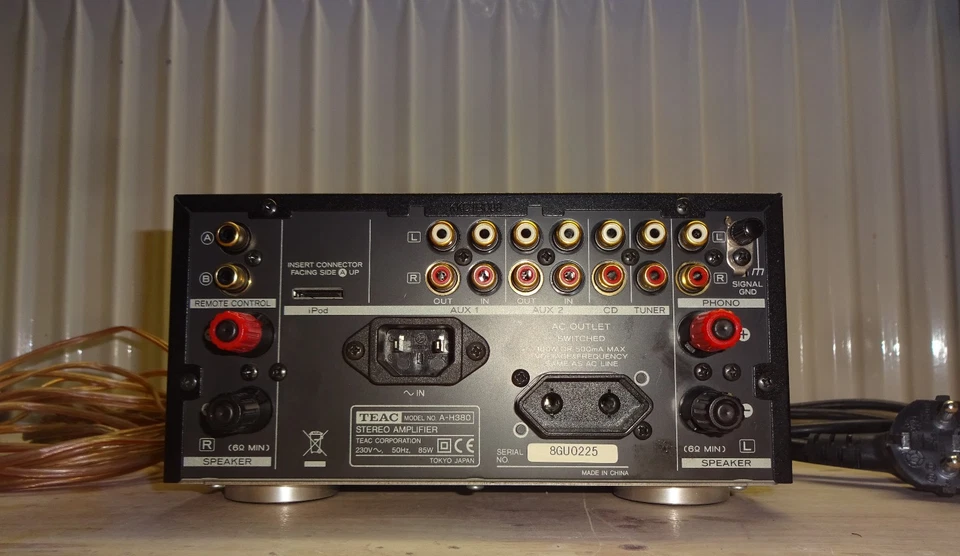 Amplificatore stereo TEAC A-H380 incl. alimentatore, cavo LS + istruzioni BUONE CONDIZIONI - Immagine 4 di 4