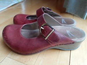 dansko martina red