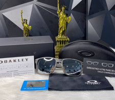 Oakley Holbrook Woodgrain Sunglasses Gray Frame Prizm Daily Polarized Lenses New