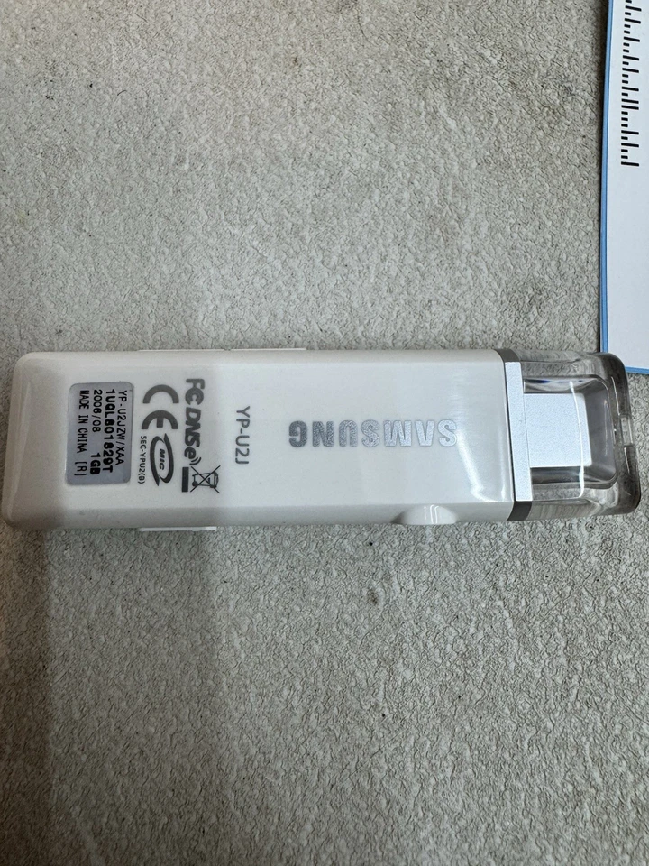 Samsung YP-U2J Ultra Portátil USB Dongle Reproductor de Audio Digital 512 MB - ¡SIN PROBAR!! Foto 2 de 4