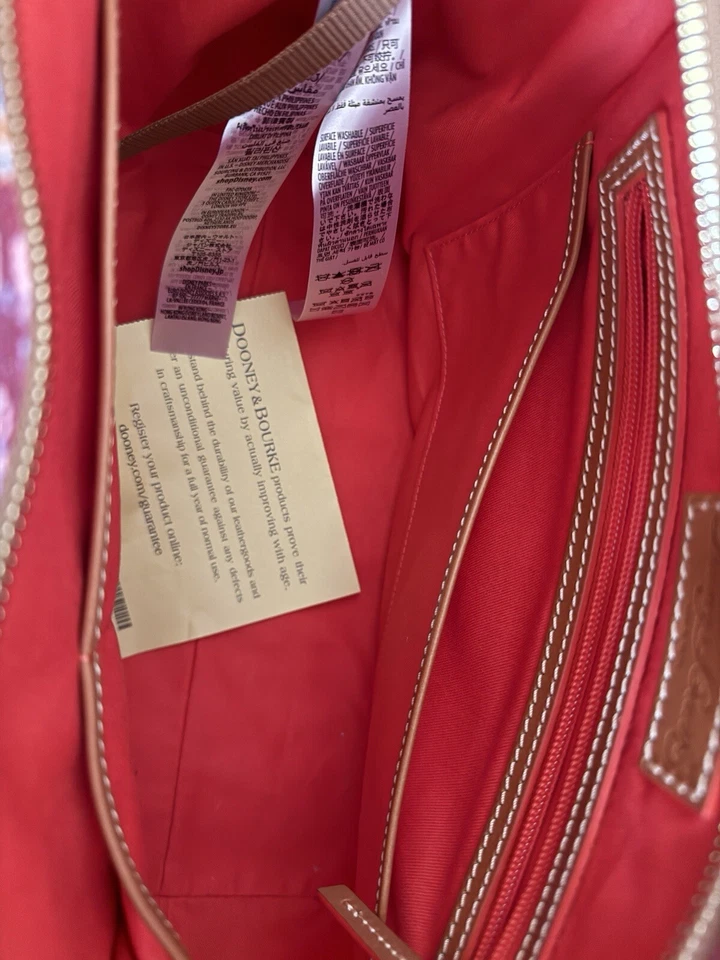 Bolso de Cuero Dooney and Bourke Disney Navidad Vacaciones Nuevo con Etiquetas Foto 2 de 4