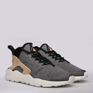 nike air huarache tan
