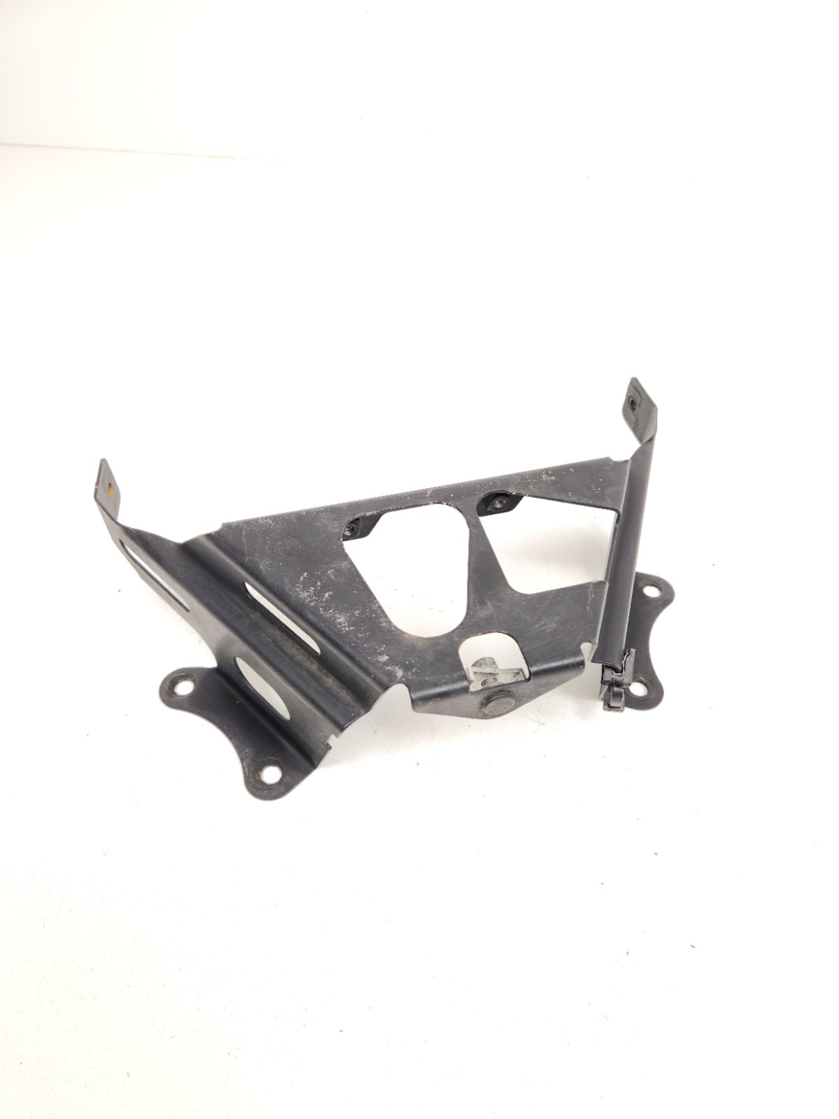 2012-2014 MCLAREN MP4-12C 650S COOLANT BOTTLE BRACKET OEM 11L0223CP