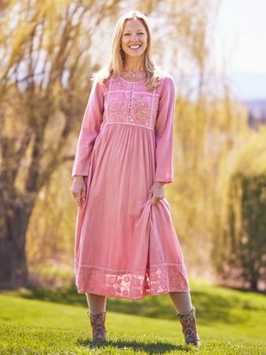 green emerald velvet dress Spell And The Gypsy Collective Hendrix Boho Midi Dress in Dusty Pink S   Ernest Grace