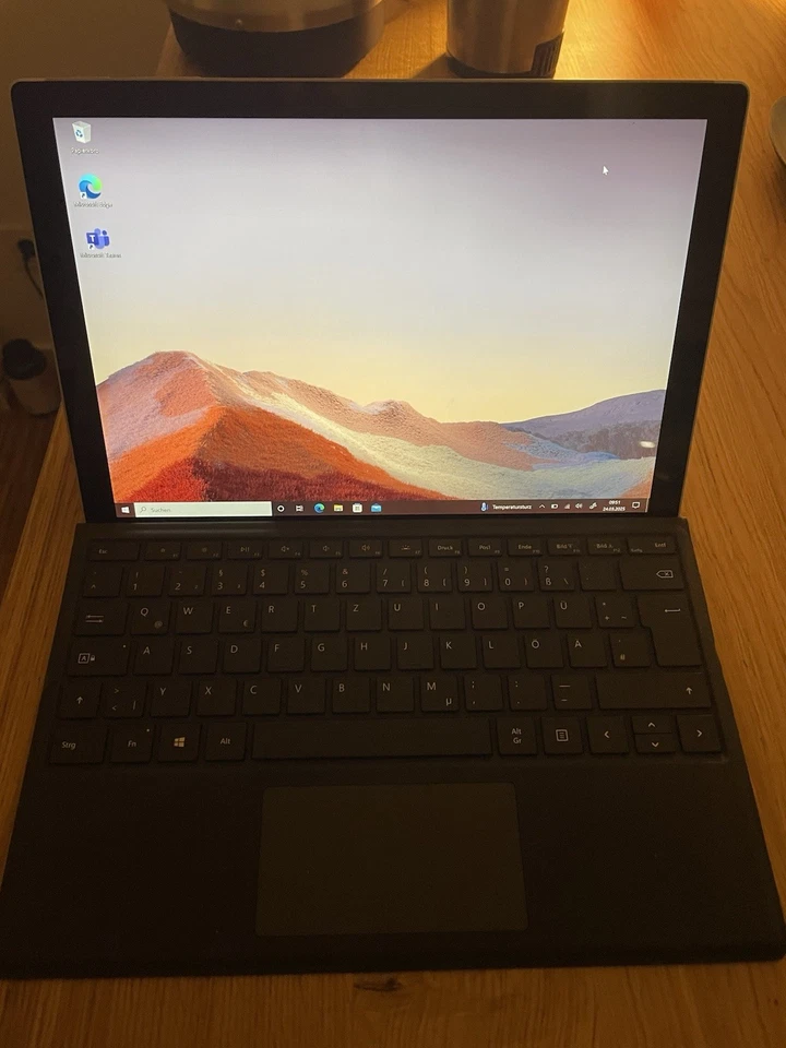 Surface Intel(R) Core(TM) i5-1035G4 CPU @1.10GHz1.50 GHz8,00 GB