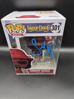 Snoop Doggy Dogg Signed Funko Pop 301 Doggystyle Autograph Beckett