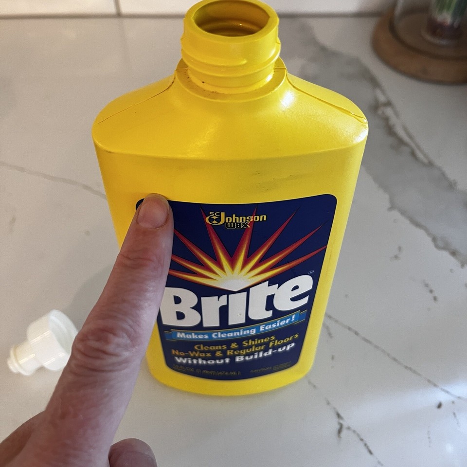 ONE Vintage 1990’s Brite Floor Cleaner 16 oz SC Johnson Wax For No Wax