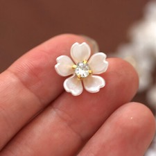 100 pcs Pearl Flower-shaped Rhinestone Button...
