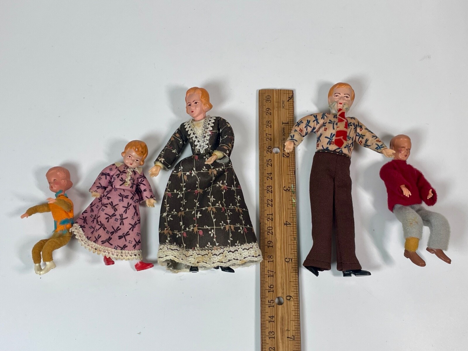 Vintage 5 PIECE DOLL FAMILY,  Dollhouse Miniature