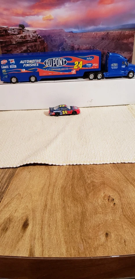 Jeff Gordon #24 Dupont Hauler with Kenworth T680.  1/64 scale,  diecast/plastic. - Image 2 of 4
