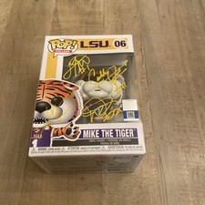 LSU Mike The Tiger Funko #6 Signed by 6 Men Basketball Legends. Tyrus, Temple++