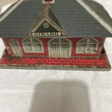 Vintage Marx Postwar Girard Metal Train Station Waiting Room Building