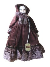Vintage Bisque China WUPPER DOLL 270mm Brown Velvet Cloak Hand Painted