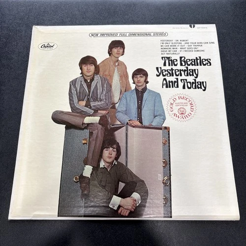 The Beatles–Yesterday and Today–1966 Apple–ST-2553 Vinyl Record LP (Stereo)