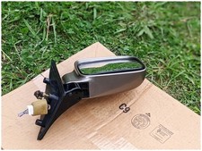  1998 To 2002 Isuzu Trooper Right Passenger Rh Power Door Mirror Oem
