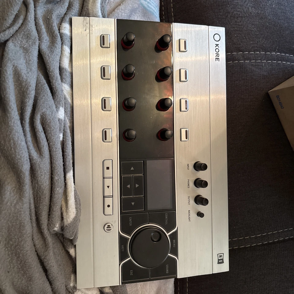 Native Instruments KORE/Controller + Audio+Midi Interface