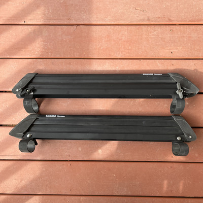 Nissan Xterra Late Model Ski/Snowboard Roof Rack Keys inckuded