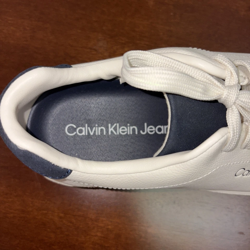Calvin Klein Jeans Women’s Size 7 Sneakers - Image 3 of 4