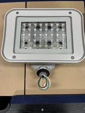 COOPER LIGHTING VFS-K-B40-70-LED-E1-NSR-AP 120/277 40W LED 4000K