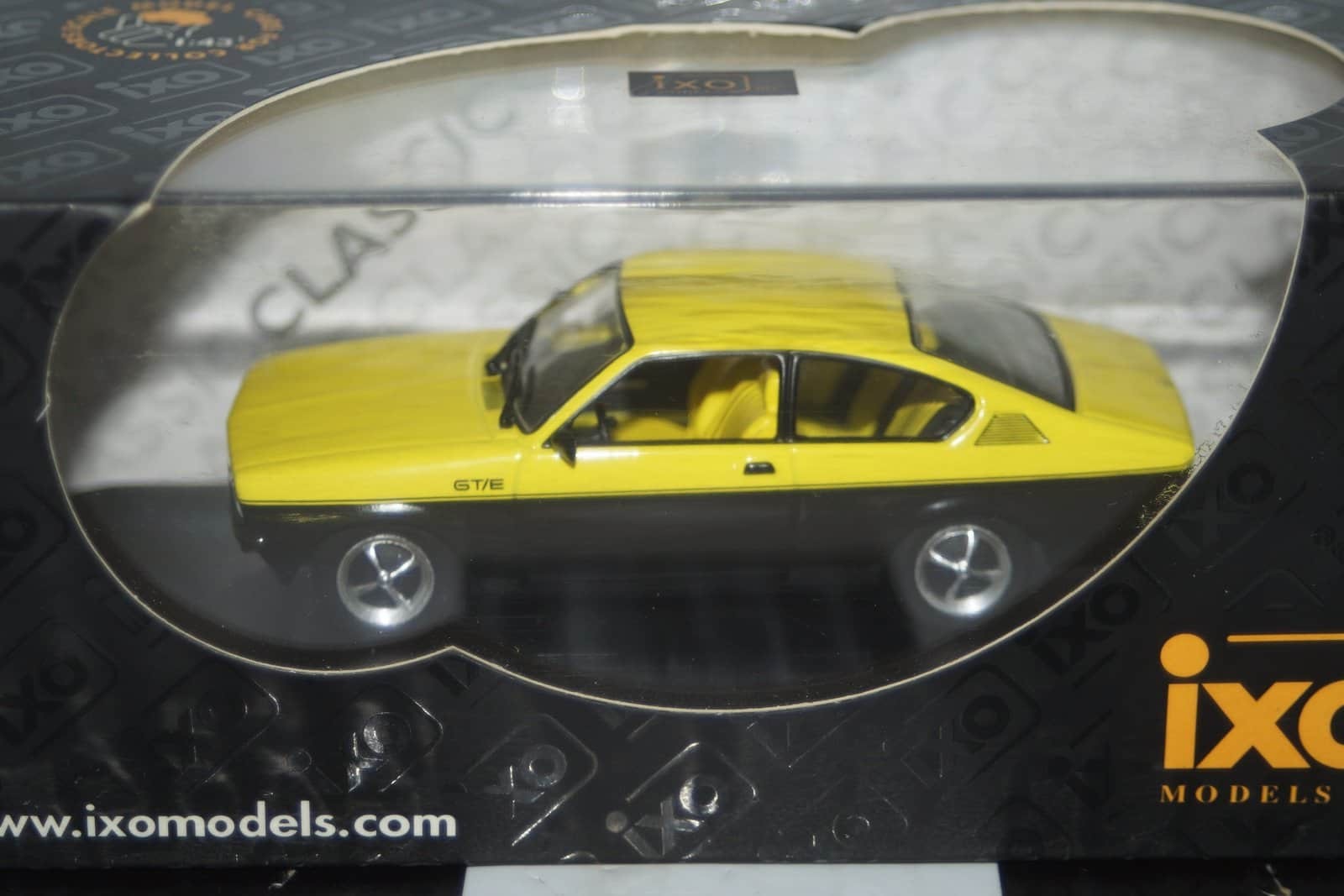 Ixo Opel Kadett  GT/E 1977 Yellow/Black Diecast 1:43 CLC065