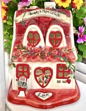 Blue Sky Clayworks HEARTS ROSES COTTAGE Valentine Candle House NEW Auth Retailer