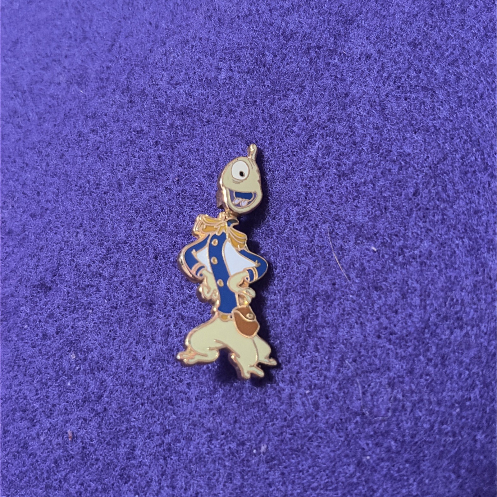 Disney 2002 Lilo & Stitch Pleakley Bobble Head Pin