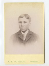 CAB CARD PHOTO MAN FROM ROCHESTER, NY, BY DUMBLE, GRAPHIC BACK